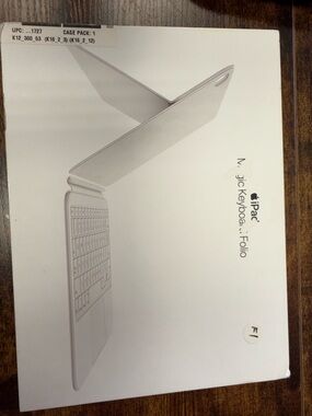 10th generation iPad Apple White Magic Keyboard Folio new open box